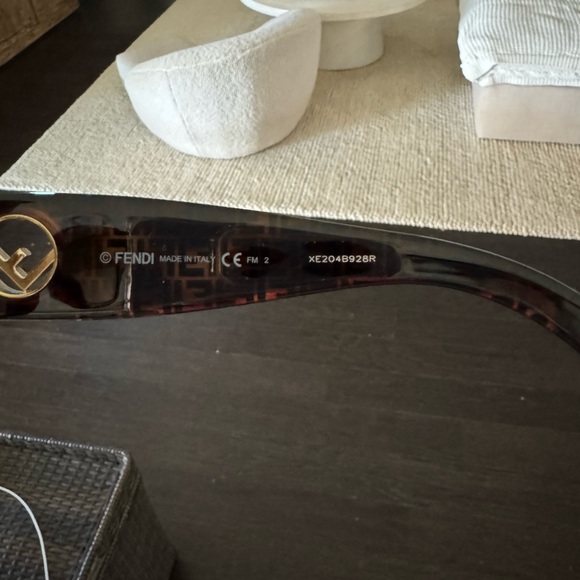 Fendi Sunglasses - Picture 4 of 7